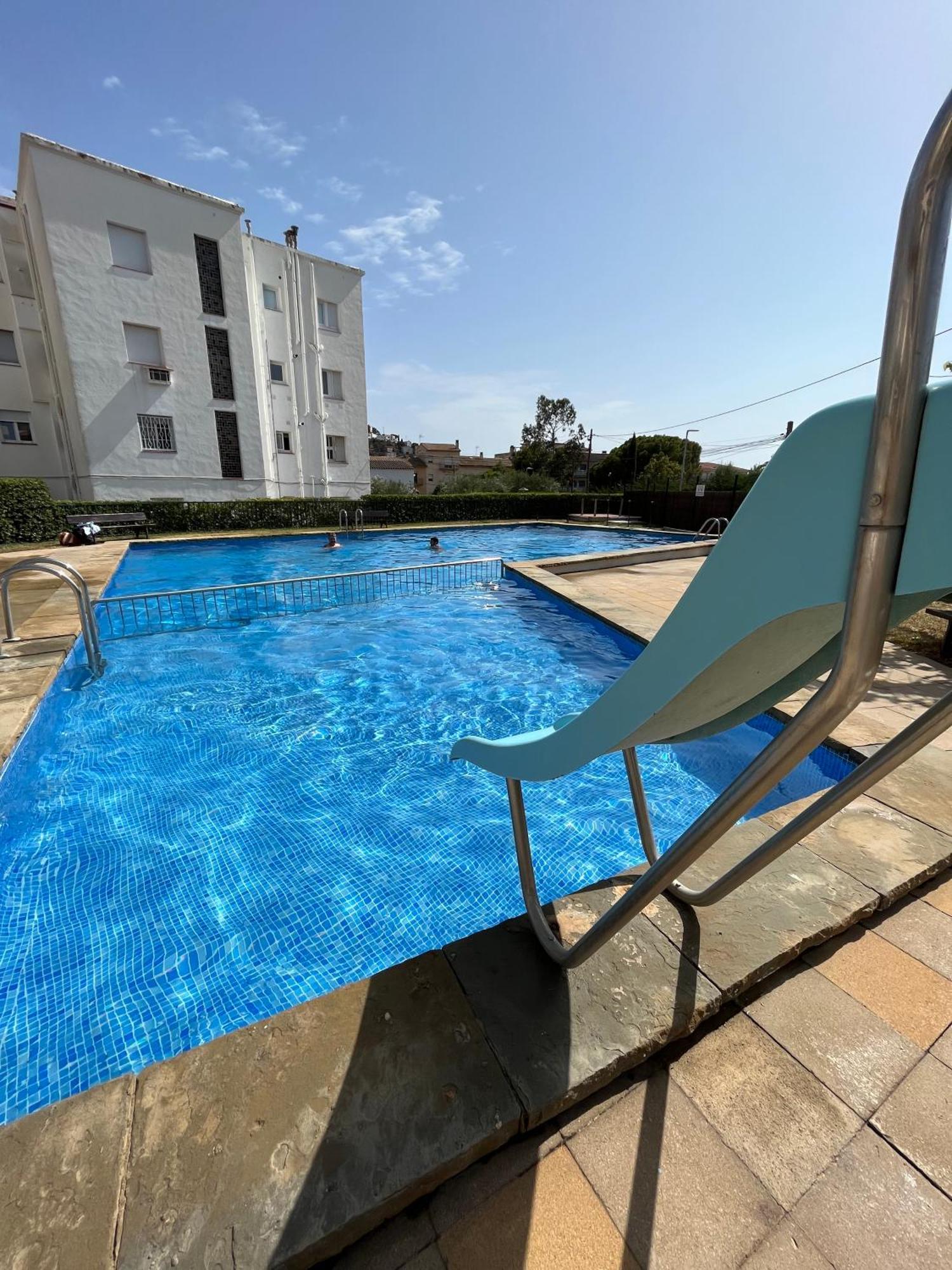 Calma Marina Roses Apartment Exterior photo